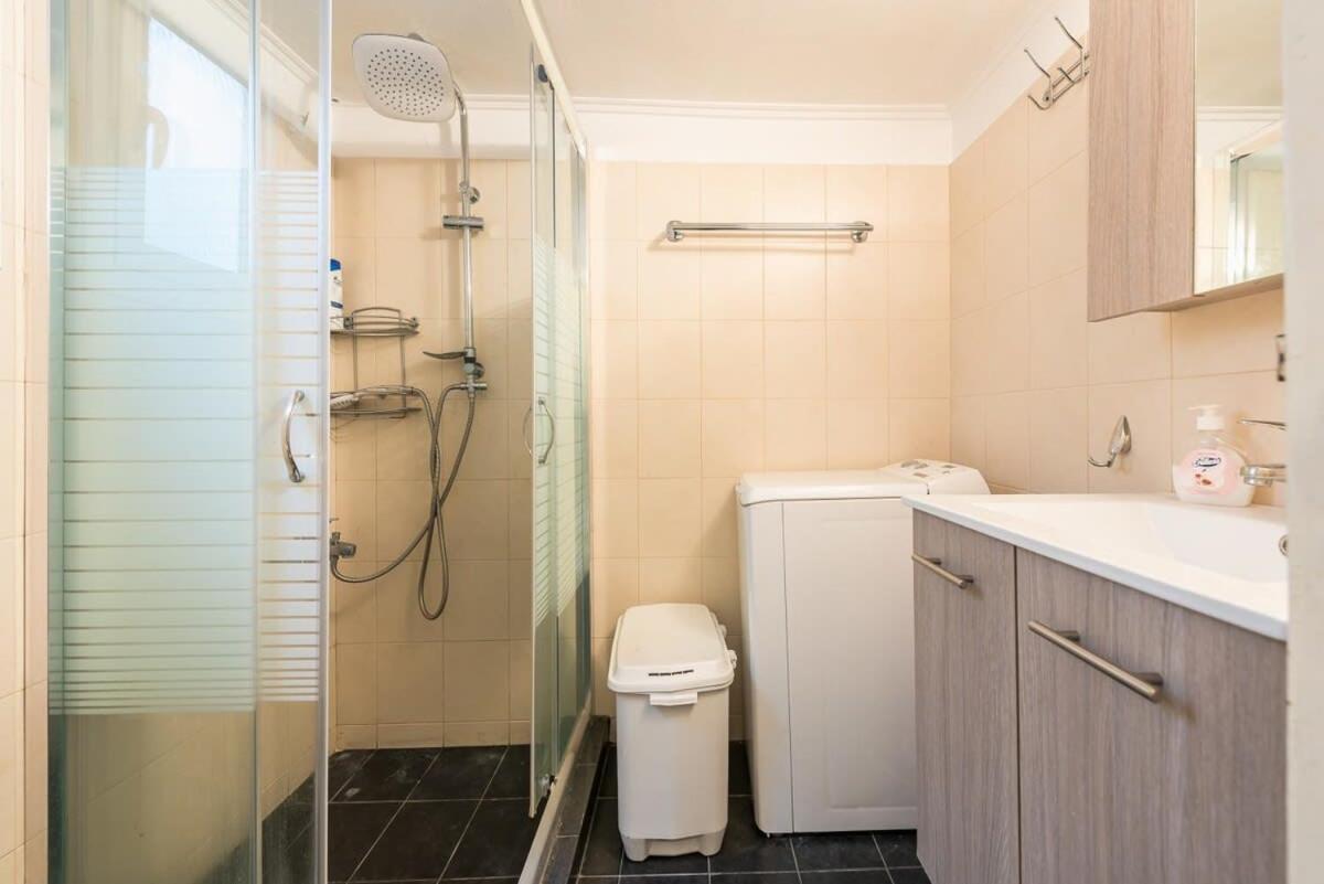 Topfloor Central Apt With Urban Views,3' To Metro Athens Luaran gambar